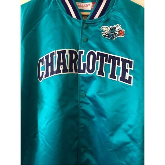 Mitchell and Ness Charlotte Hornets Satin Varsity Jacket Men’s Size Large - Picture 2 of 5